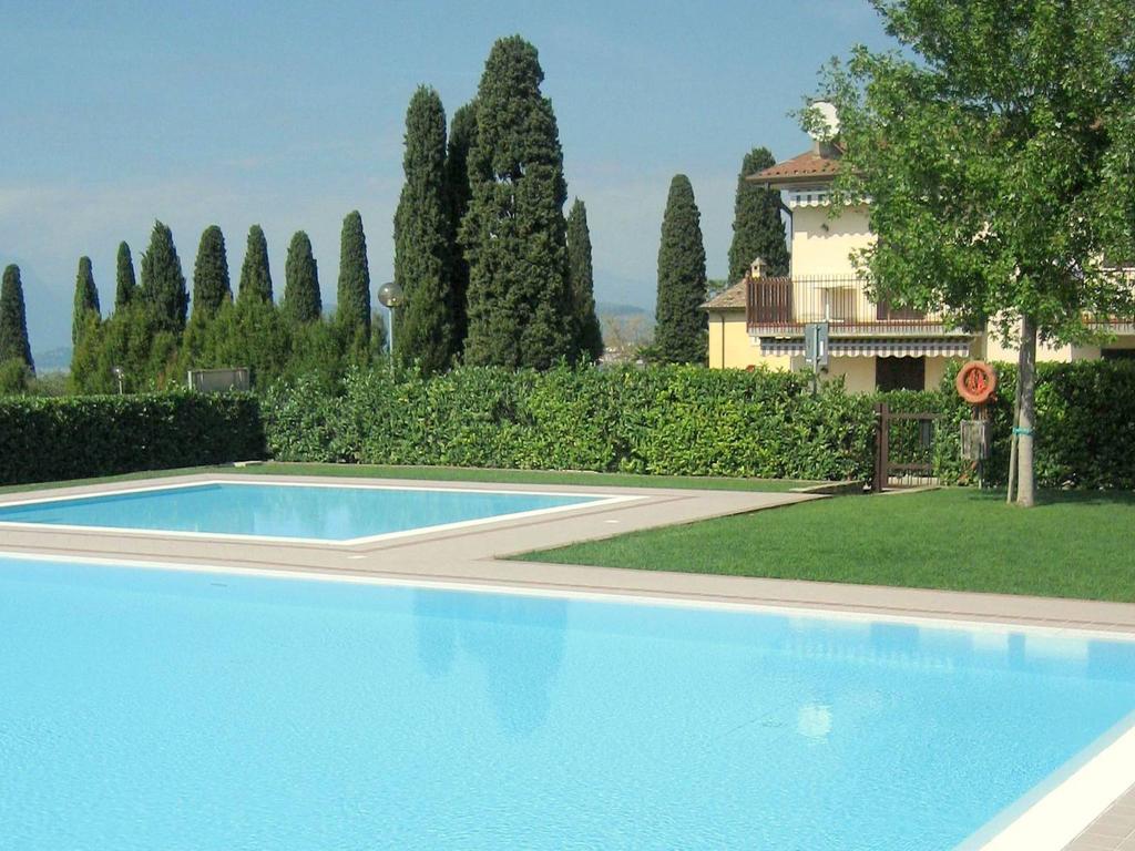 Belvilla By Oyo Enticing Holiday Home With Pool Lazise Exterior foto